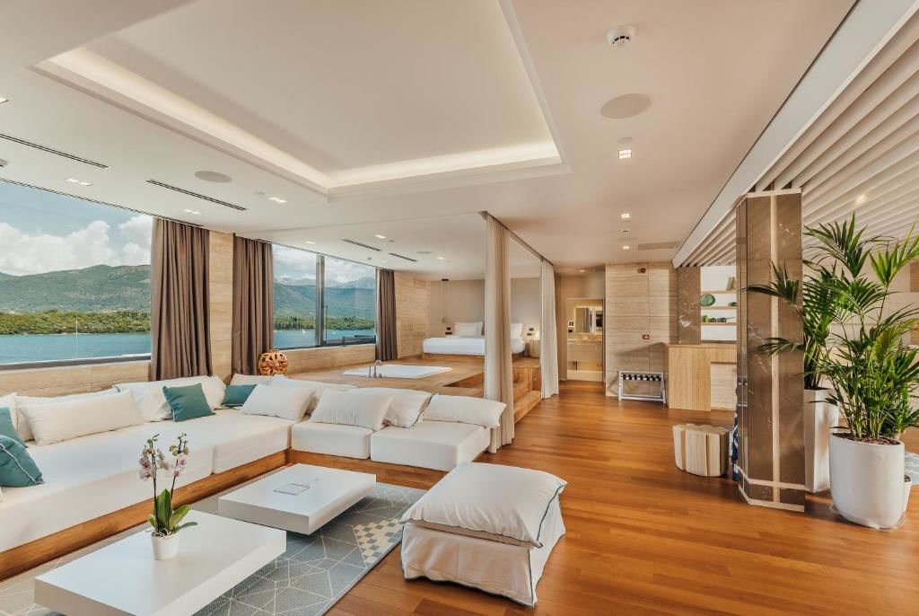 Отель Nikki Beach Montenegro Тиват