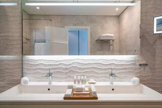 Отель Nikki Beach Montenegro Тиват Улучшенный номер, вид на окрестности-2